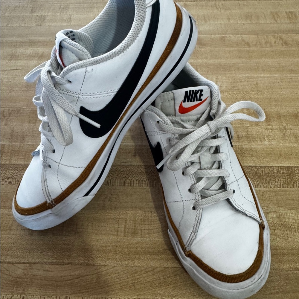 Nike Legacy Court-5Y